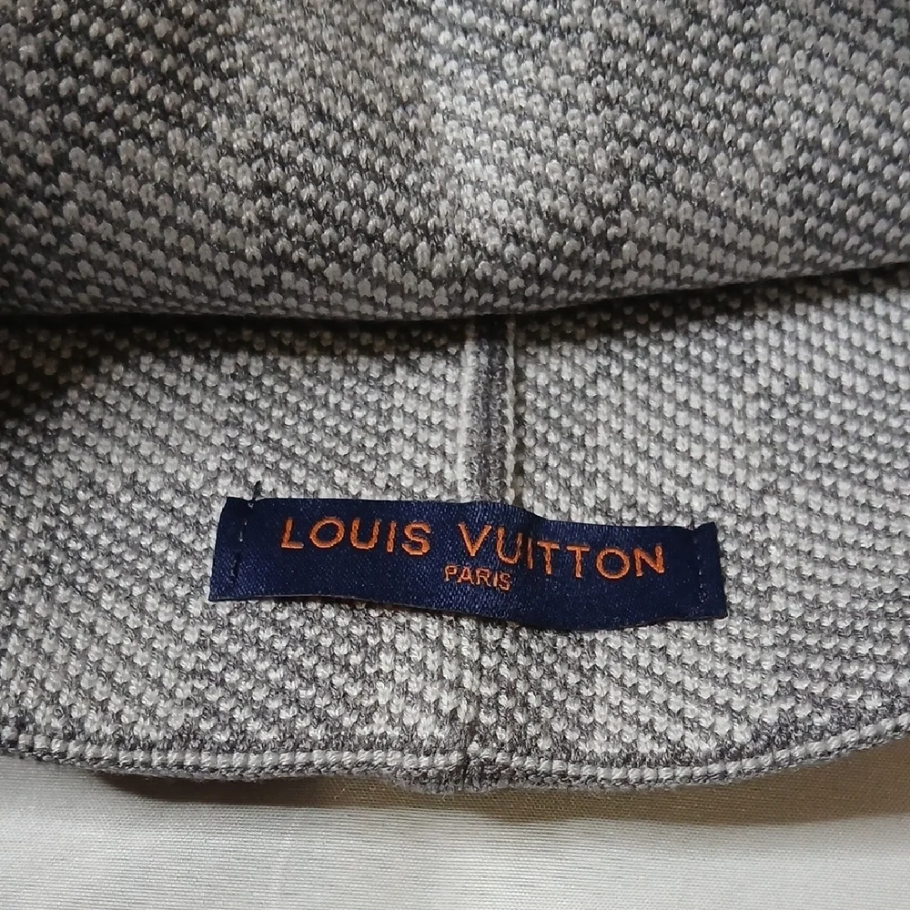 Louis Vuitton Gray Checkered Knit Beanie - Picture 3 of 3